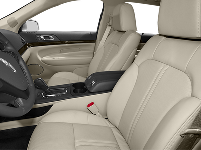 2013 Lincoln MKT Base