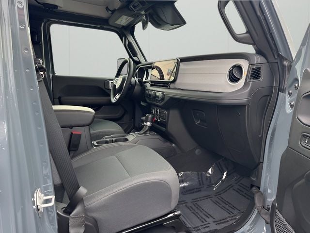 2025 Jeep Wrangler Sahara 4xe