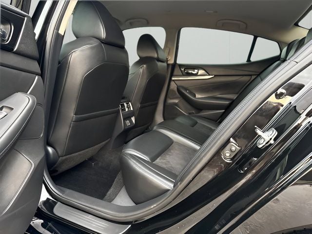 2018 Nissan Maxima SR