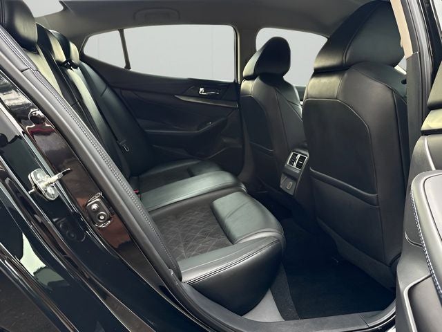 2018 Nissan Maxima SR