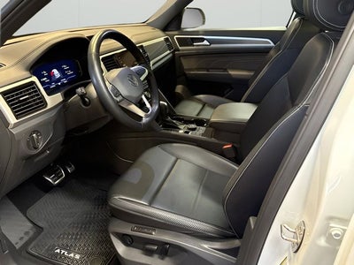 2022 Volkswagen Atlas Cross Sport 3.6L V6 SEL R-Line