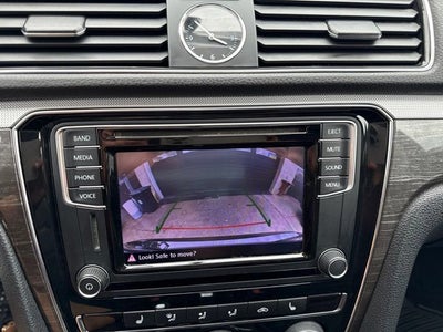 2016 Volkswagen Passat 1.8T SE