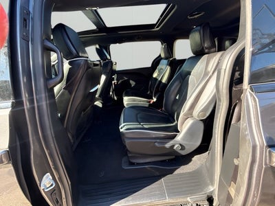 2022 Chrysler Pacifica Hybrid Limited