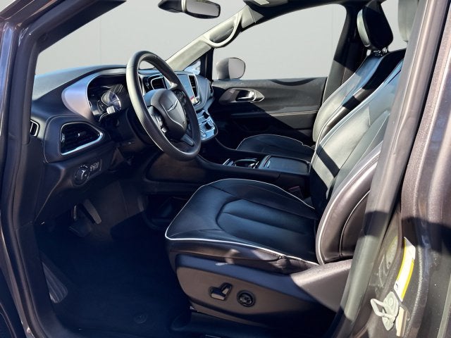 2022 Chrysler Pacifica Hybrid Limited