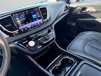 2022 Chrysler Pacifica Hybrid Limited