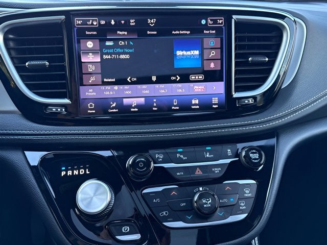 2022 Chrysler Pacifica Hybrid Limited