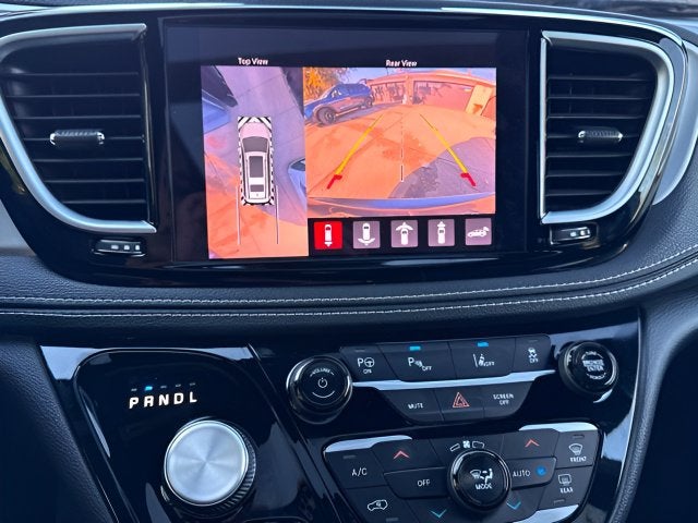 2022 Chrysler Pacifica Hybrid Limited