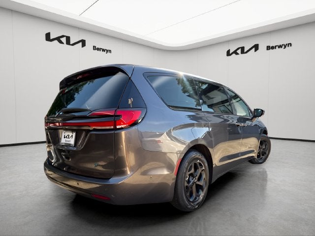 2022 Chrysler Pacifica Hybrid Limited