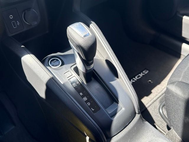 2023 Nissan Kicks S