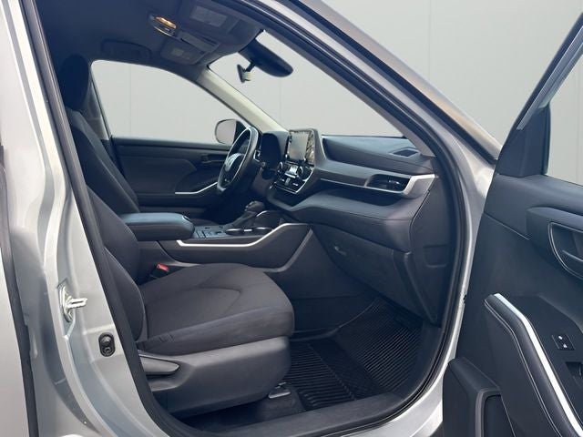 2020 Toyota Highlander L