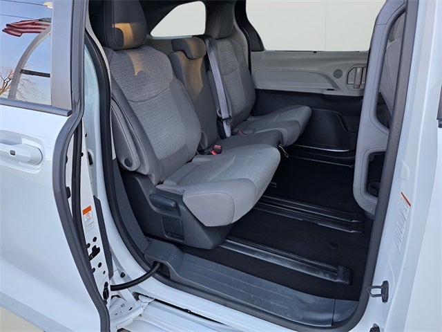 2024 Toyota Sienna LE 8 Passenger