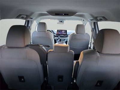 2024 Toyota Sienna LE 8 Passenger