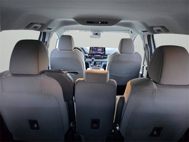 2024 Toyota Sienna LE 8 Passenger