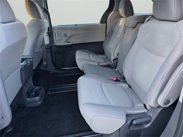 2024 Toyota Sienna LE 8 Passenger