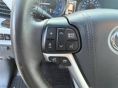 2016 Toyota Sienna XLE 8 Passenger