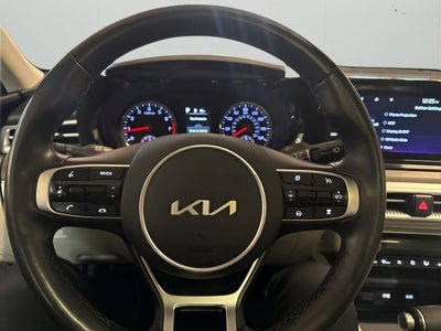 2022 Kia K5 EX