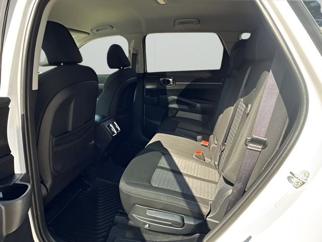 2025 Kia Sorento LX