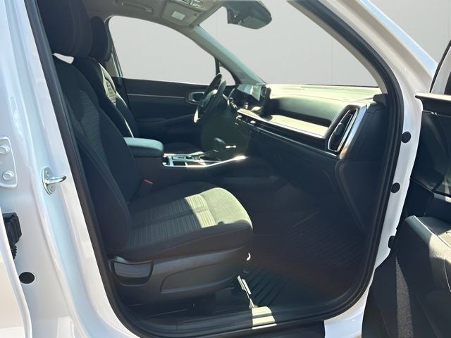 2025 Kia Sorento LX