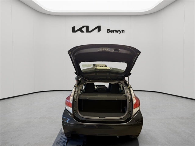 2016 Toyota Prius c Two