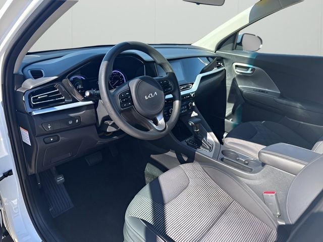 2022 Kia Niro LX