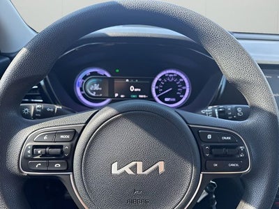 2022 Kia Niro LX