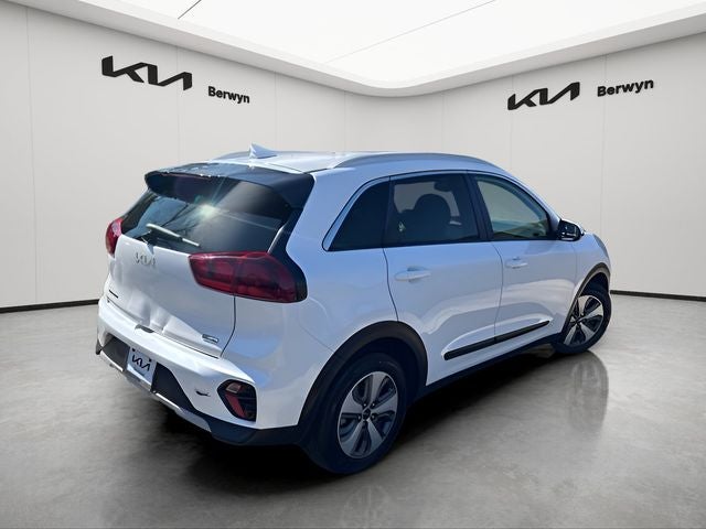 2022 Kia Niro LX