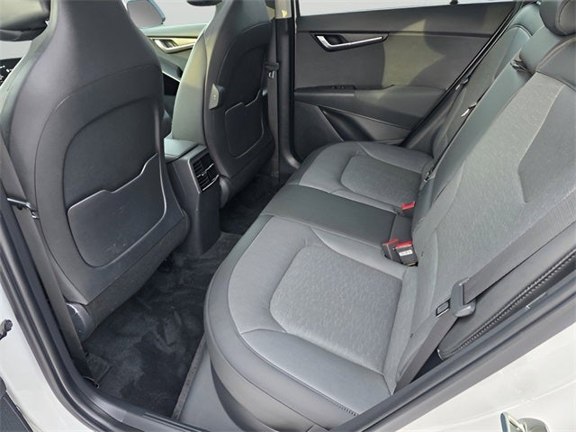 2023 Kia Niro Plug-In Hybrid SX