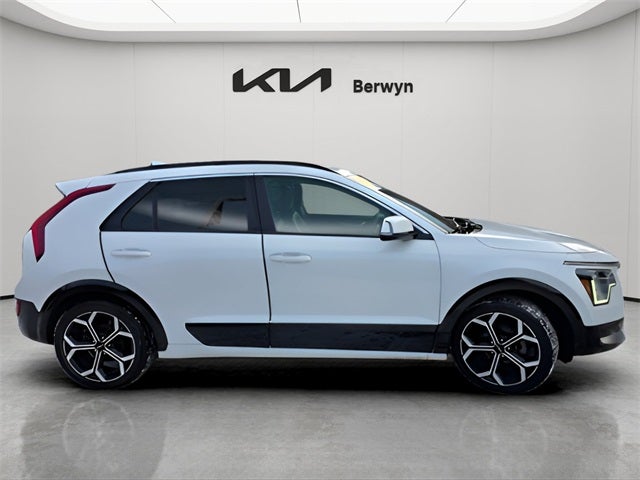 2023 Kia Niro Plug-In Hybrid SX