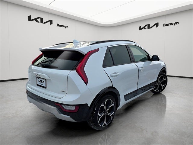 2023 Kia Niro Plug-In Hybrid SX