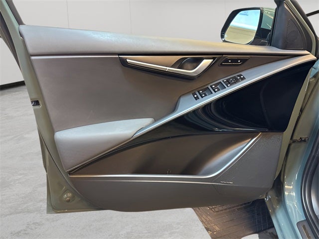 2023 Kia Niro Plug-In Hybrid SX