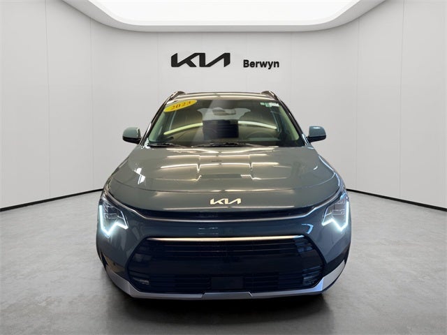 2023 Kia Niro Plug-In Hybrid SX