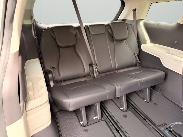 2023 Kia Carnival EX