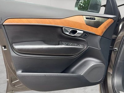 2020 Volvo XC90 T6 Inscription