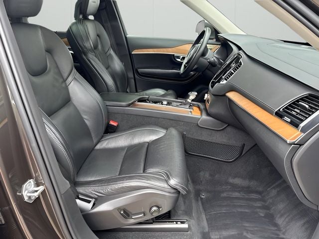 2020 Volvo XC90 T6 Inscription