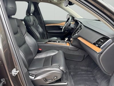 2020 Volvo XC90 T6 Inscription