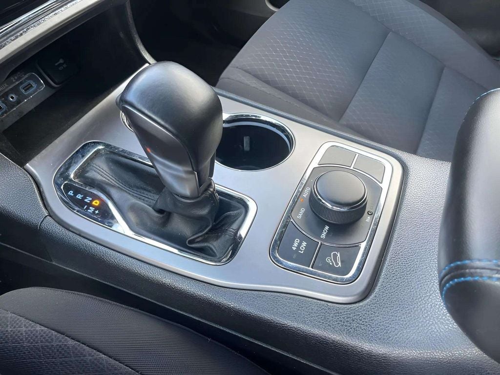 2020 Jeep Grand Cherokee Laredo