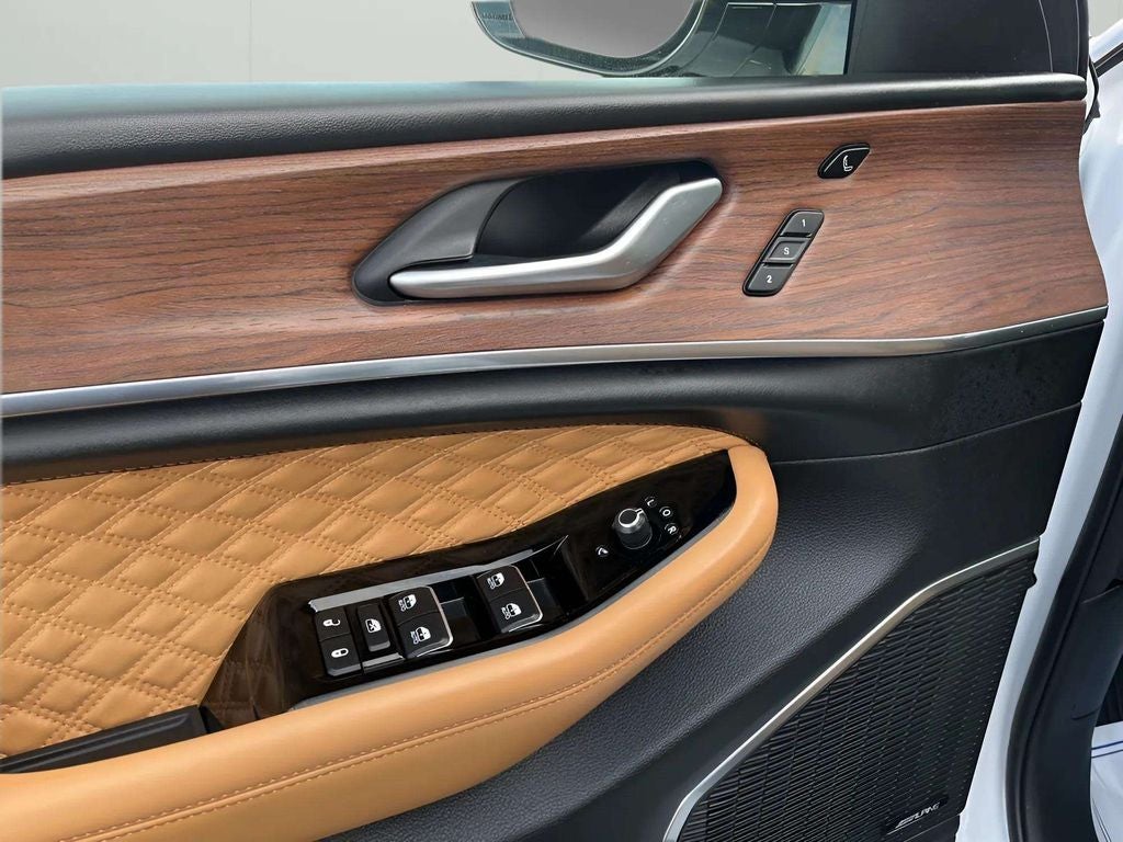 2023 Jeep Grand Cherokee L Summit