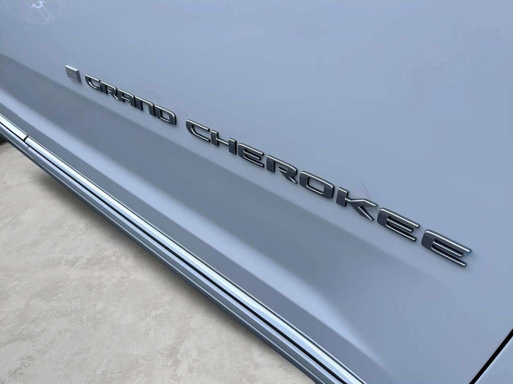 2023 Jeep Grand Cherokee L Summit