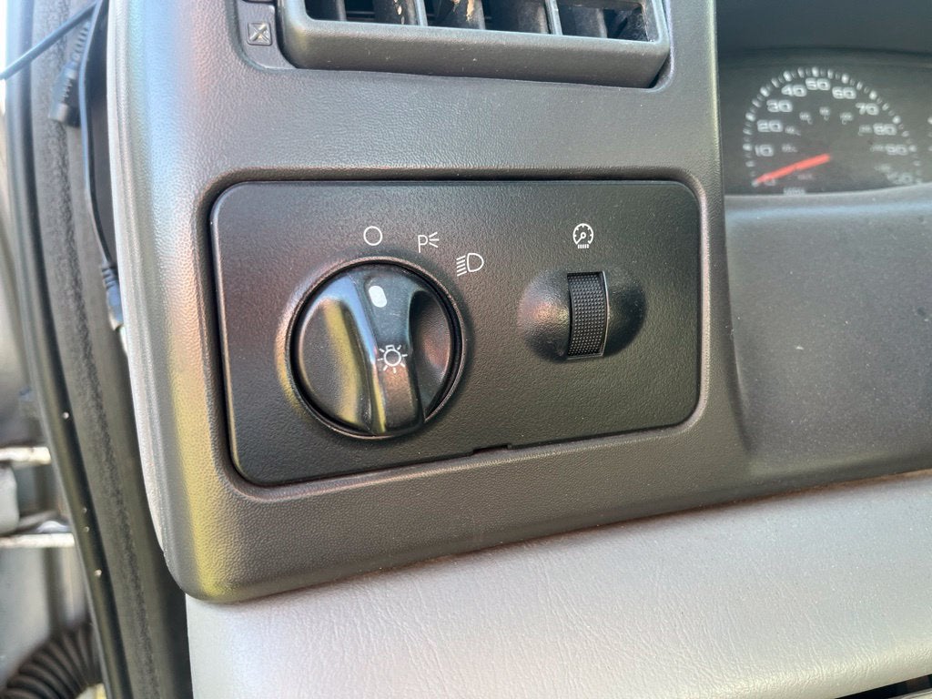 2002 Ford F-450SD DRW