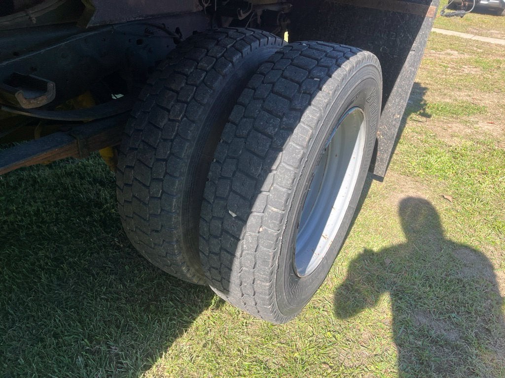 2002 Ford F-450SD DRW