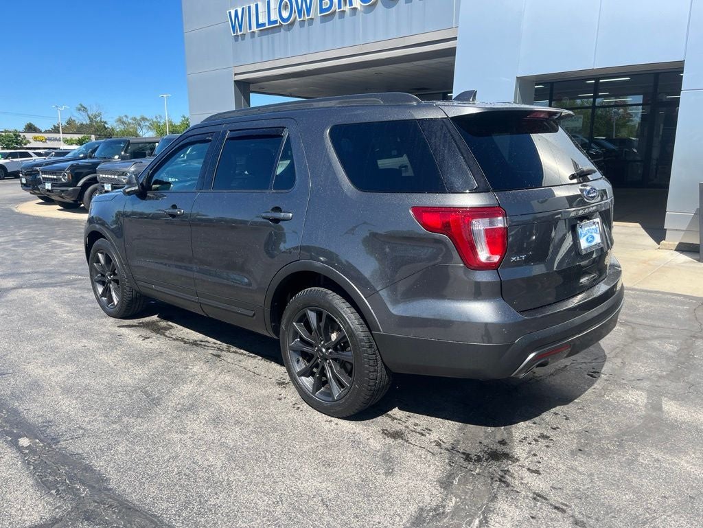2017 Ford Explorer XLT