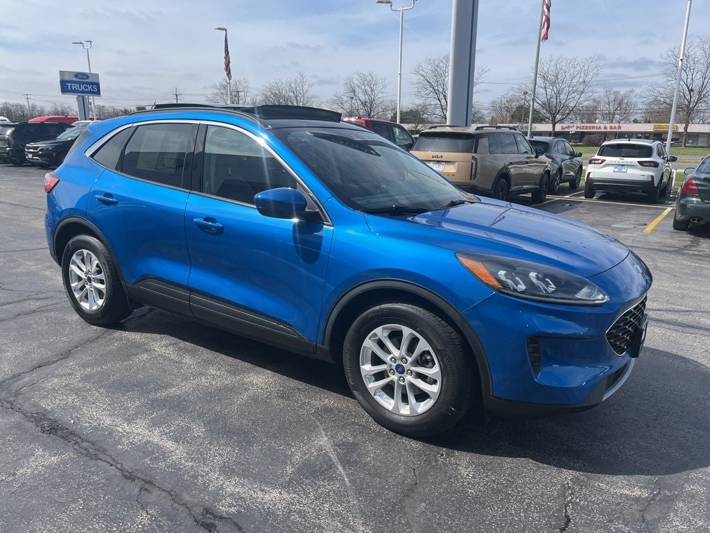 2020 Ford Escape SE