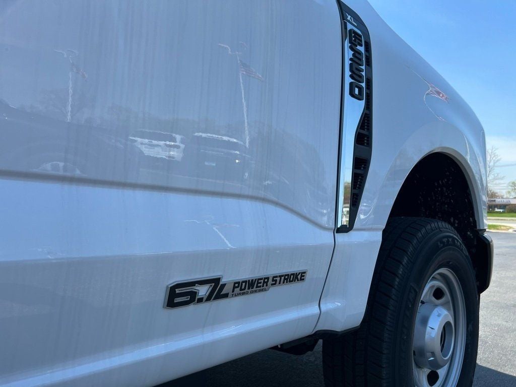 2024 Ford F-350SD XL SRW 8.5' Montana Platform/Hauler Body