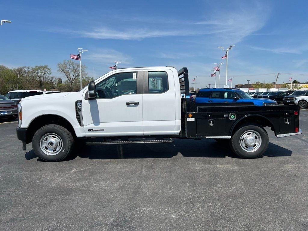 2024 Ford F-350SD XL SRW 8.5' Montana Platform/Hauler Body