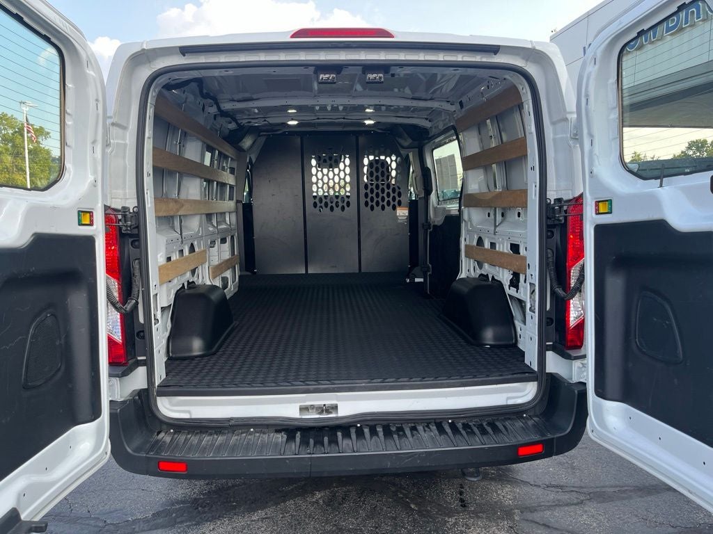 2025 Ford Transit-250 Base
