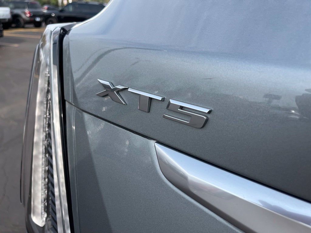 2023 Cadillac XT5 Sport