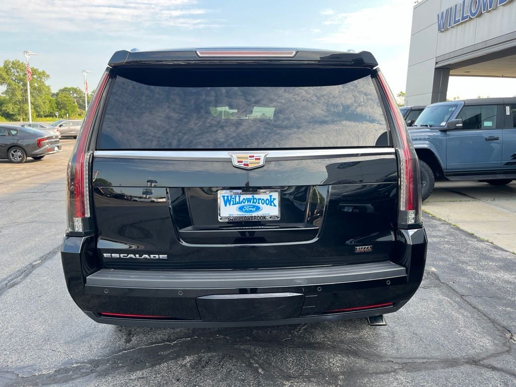 2020 Cadillac Escalade Luxury