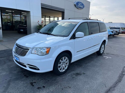 2016 Chrysler Town & Country Touring