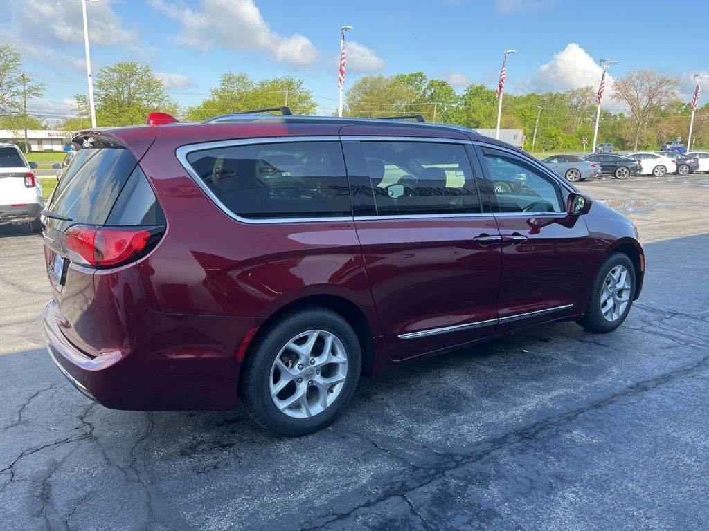 2017 Chrysler Pacifica Touring L Plus