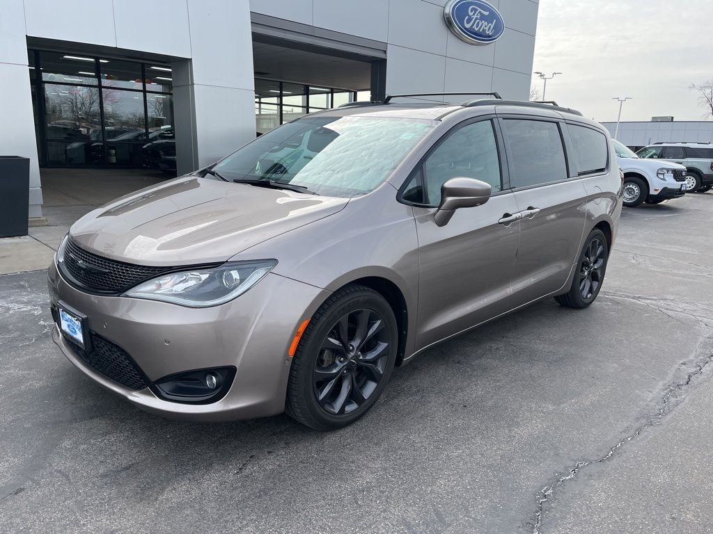 2018 Chrysler Pacifica Touring L Plus